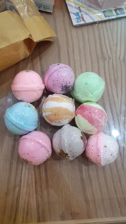 کوکتل نمک حمام اور مدل Mix Pedicure وزن 900 گرم بسته 9 عددی