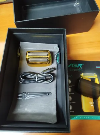 ماشین اصلاح موی صورت وی جی ار مدل V-399