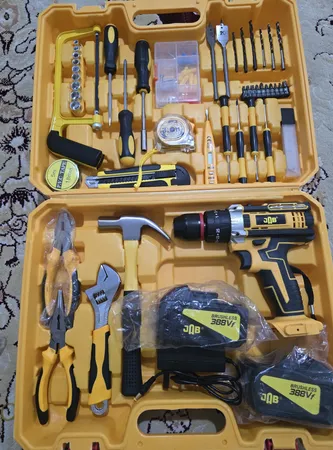 دریل پیچ گوشتی چکشی شارژی سه نظام فلزی 10 میلیمتر 388 ولت جاب مدل JB-388 ELBO مجموعه 199 عددی