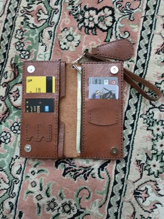 کیف پول مدل چند کاره