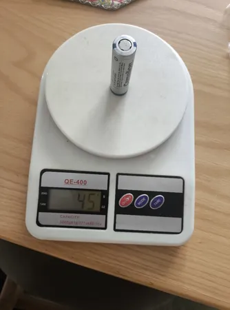 باتری لیتیوم یون قابل شارژ کملیون مدل ICR-18650 کد 31196 ظرفیت 2200 میلی آمپرساعت