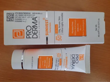 کرم ضدآفتاب فاقد چربی پرودرما مدل SPF50، حجم 40 میلی‌لیتر