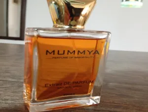 تجریه خرید اکستریت پرفیوم مردانه مومیا مدل دیور هوم اینتنس با رایحه گرم حجم 50 میلی لیتر