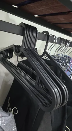 چوب لباسی مدل مزون 16931 بسته 10 عددی