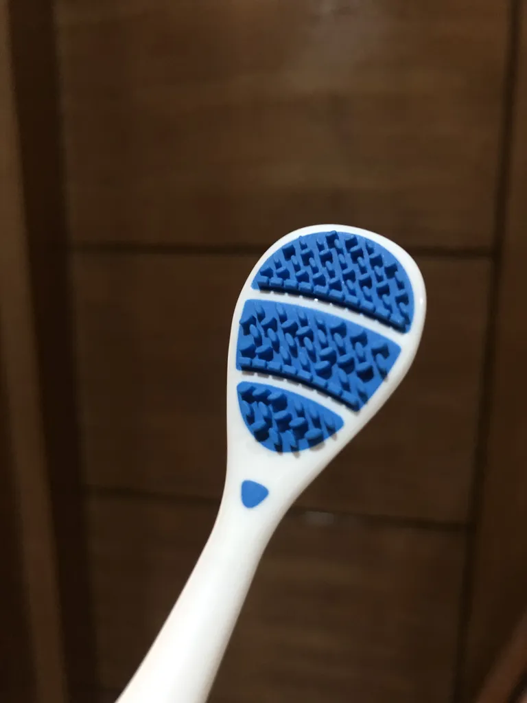 مسواک زبان شور تریزا مدل پروفشنال کر با برس نرم