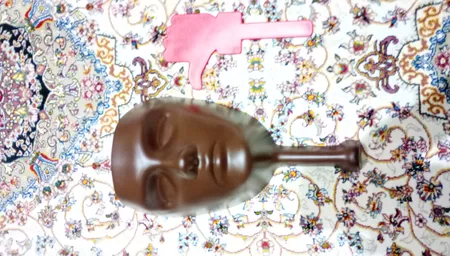 ماسک ایفای نقش مدل مافیا به همراه نشان تایید و عدم تایید