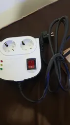 محافظ ولتاژ پارت الکتریک مدل 8787