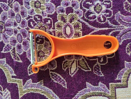 پوست کن کیساگ مدل Crossbow