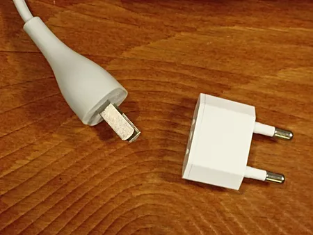 سشوار مسافرتی میجیا مدل CMJ02LXW