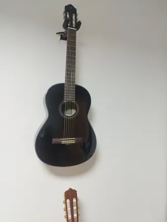 پایه گیتار مهگل مدل دیواری 141