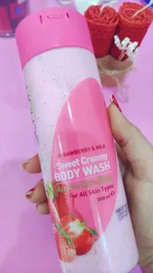 تجریه خرید شامپو بدن شون مدل Strawberry And Milk حجم 300 میلی لیتر