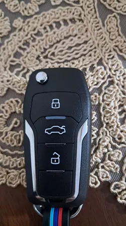 قاب ریموت خودروچیکال مدل P-190 مناسب برای ساینا و کوییک