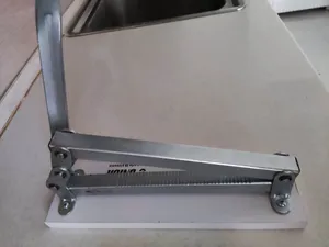 تجریه خرید گردو شکن یونیور مدل Professional 300