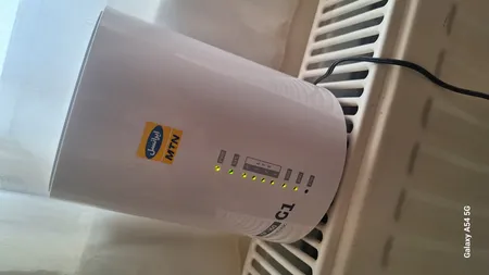 مودم TD-LTE ایرانسل مدل رومیزی TF-i60 G1 به همراه سیم دوقلو و 300 گیگ اینترنت 6 ماهه