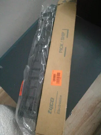 نگهدارنده کابل شبکه امپ مدل CM021