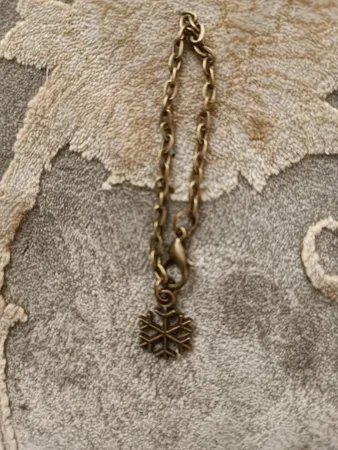 آویز ساعت زنانه طرح دانه برف