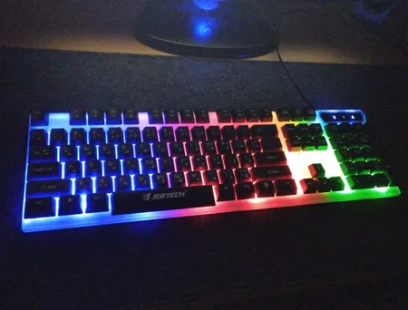 کیبورد گیمینگ جرتک مدل K358، سوئیچ ممبران، Full-Size، نورپردازی بک لایت