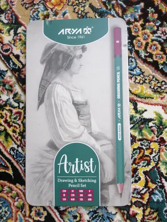 مداد طراحی آریا مدل ARTIST مجموعه 12 عددی