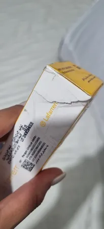 کرم ضدآفتاب و ضدلک بی‌رنگ لافارر مدل SPF30، مناسب پوست‌های خشک و معمولی، حجم 40 میلی‌لیتر