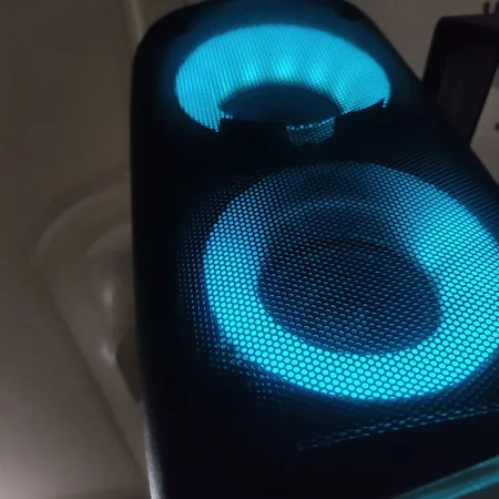 اسپیکر بلوتوثی قابل حمل مدل PORTABLE