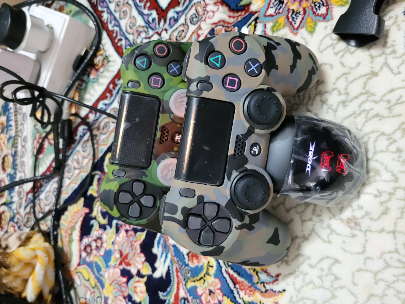 پایه شارژر دسته بازی پلی استیشن 4 دابی مدل tp889