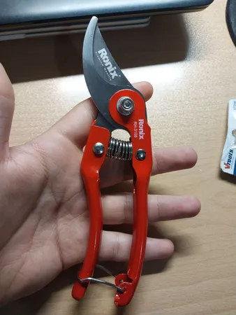 قیچی باغبانی رونیکس کد RH-3108