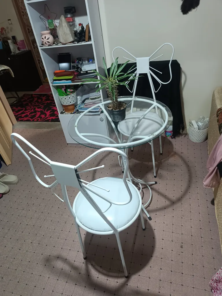 میز و صندلی ناهارخوری دو نفره مدل پاپیون