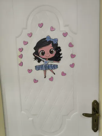 استیکر چوبی کودک باروچین مدل دختر مهربان کد 1315