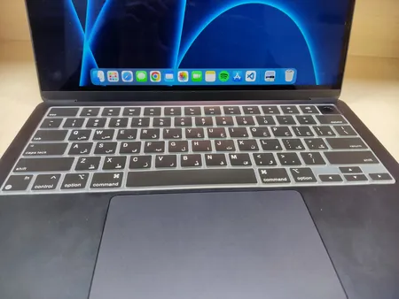 محافظ كيبورد با حروف فارسی مناسب برای مک بوک (a2485) Pro16.2