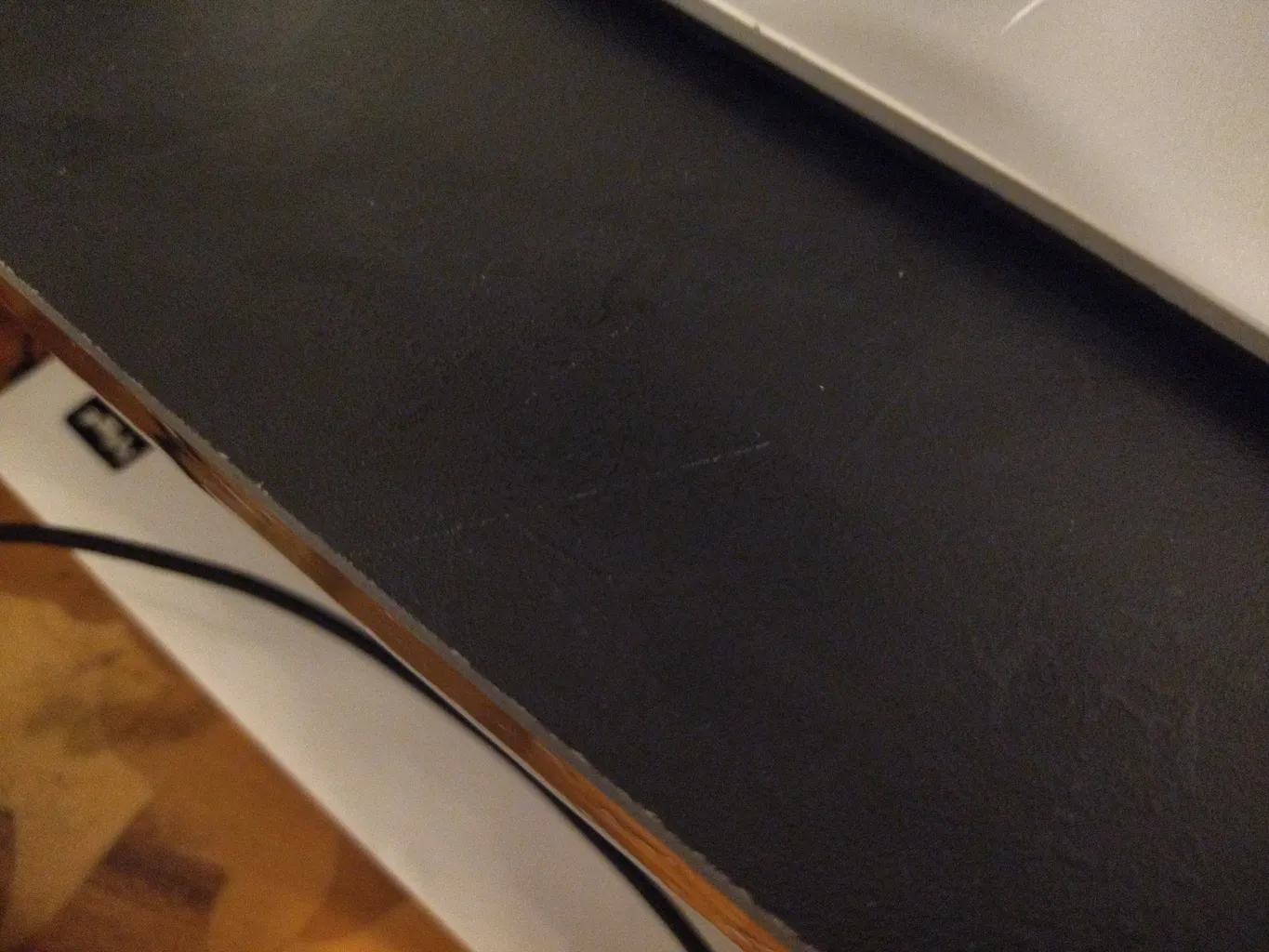 پایه نگهدارنده مانیتور چوبیکو مدل آوا