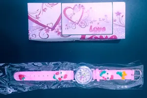 تجریه خرید ساعت مچی عقربه ای بچگانه مدل 877