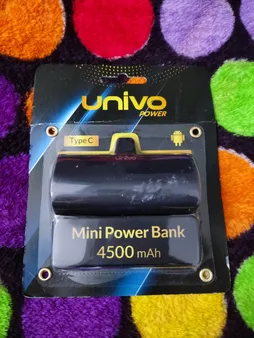 پاوربانک یونیوو مدل UN5000 USB-C ظرفیت 4500 میلی آمپر ساعت