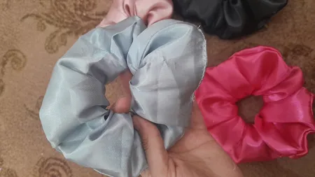 کش مو زنانه مدل اسکرانچی ساتن بسته 4 عددی