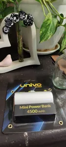تجریه خرید پاوربانک یونیوو مدل UN5000 USB-C ظرفیت 4500 میلی آمپر ساعت