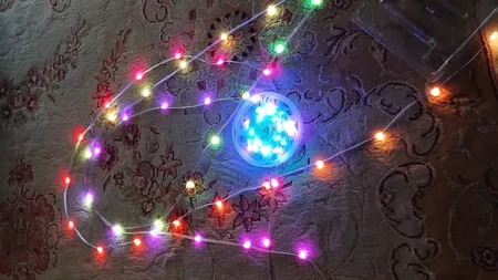 ریسه ال ای دی مدل فول کالر هوشمند بلوتوثی کد RGB IC usb 5v طول 10 متر