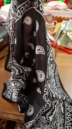 دستمال سر و گردن مدل باندانا