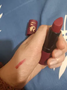 تجریه خرید رژ لب گلدن رز مدل ولوت مات شماره19