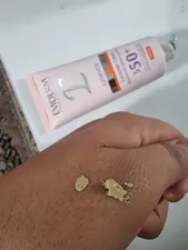 تجریه خرید کرم ضد آفتاب رنگی اویدرم SPF 50 مدل 02 ‌مناسب پوست‌های لکه دار حجم 40 میلی‌لیتر