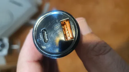 شارژر فندکی باسئوس مدل CCMLC20C