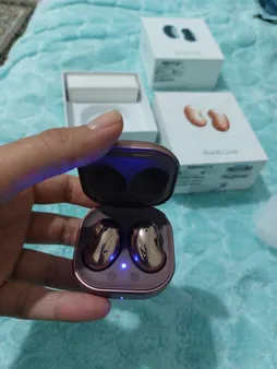هدفون بلوتوثی سامسونگ مدل Galaxy Buds Live