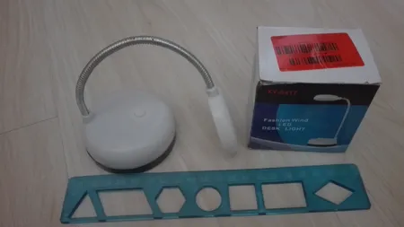 چراغ مطالعه مدل XY-0417