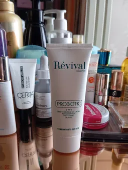 کرم آبرسان کلکسیون رویوال مدل PROBIOTIC حجم 40 میلی‌لیتر