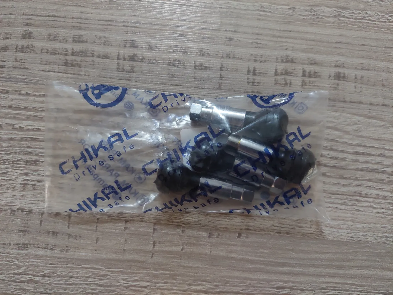 والف لاستیک خودرو چیکال مدل K-615 بسته 4 عددی