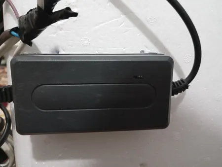 آداپتور 12 ولت 2 آمپر دی ای پی مدل dk1203_shenzhen