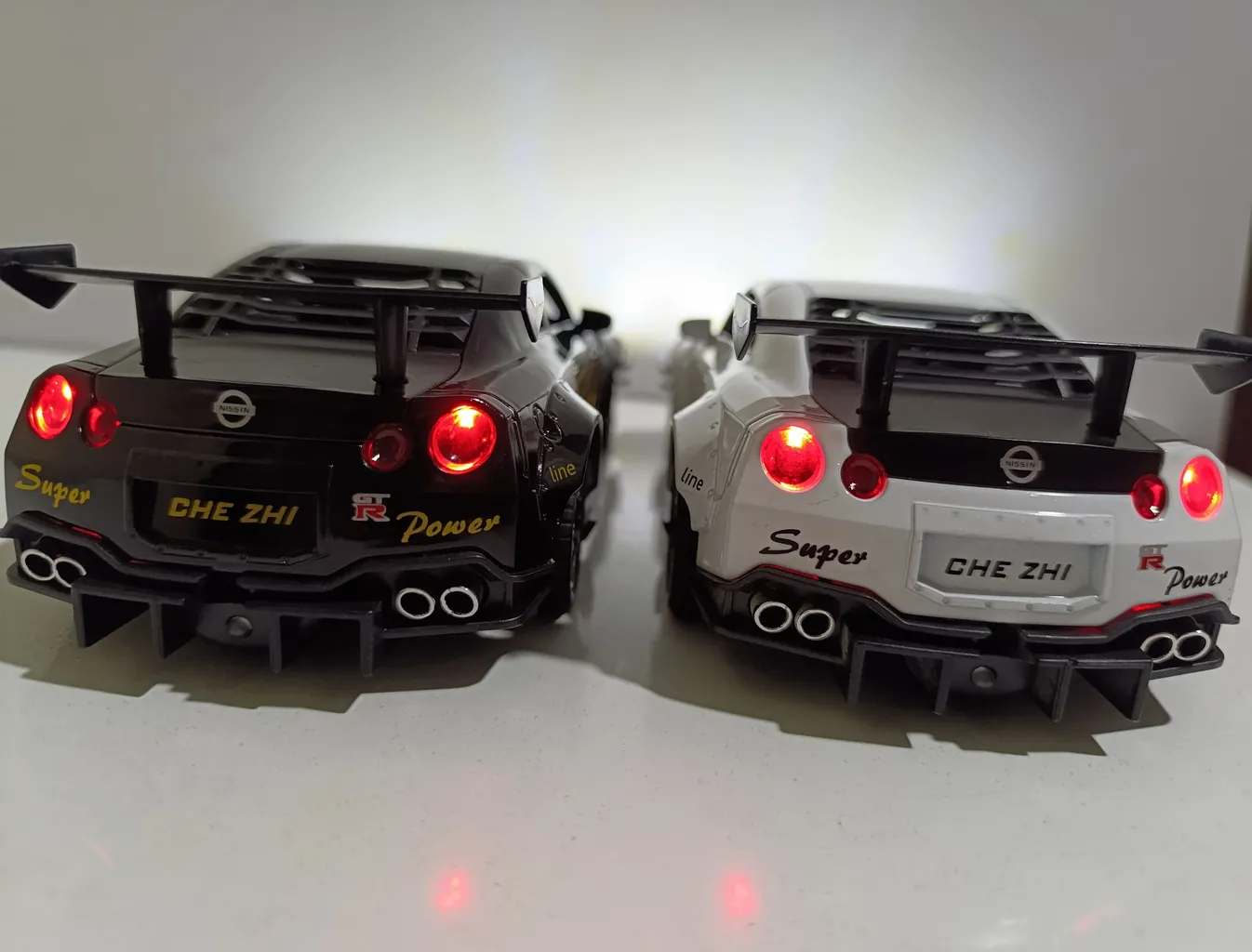 ماکت ماشین چه ژی مدل Nissan GTR