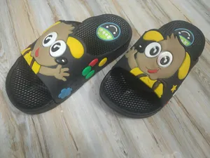 تجریه خرید دمپایی پسرانه شهپر مدل آیدین کد 03