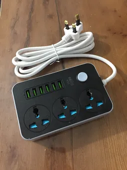 چندراهی برق مدل AUTO max 3.4A