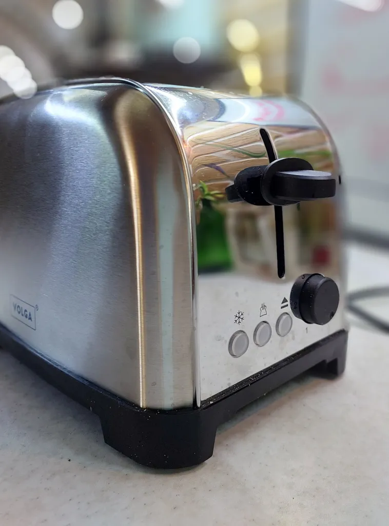 توستر مدل ولگا