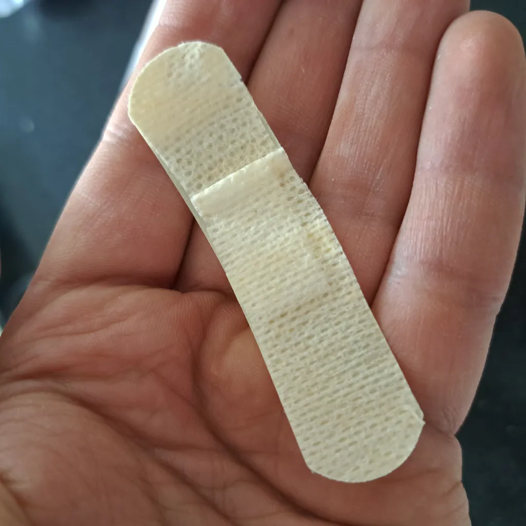 چسب زخم مدیکس مدل Antiallergic بسته 100 عددی