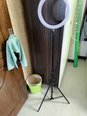 رینگ لایت مدل LJJ-26K RGB